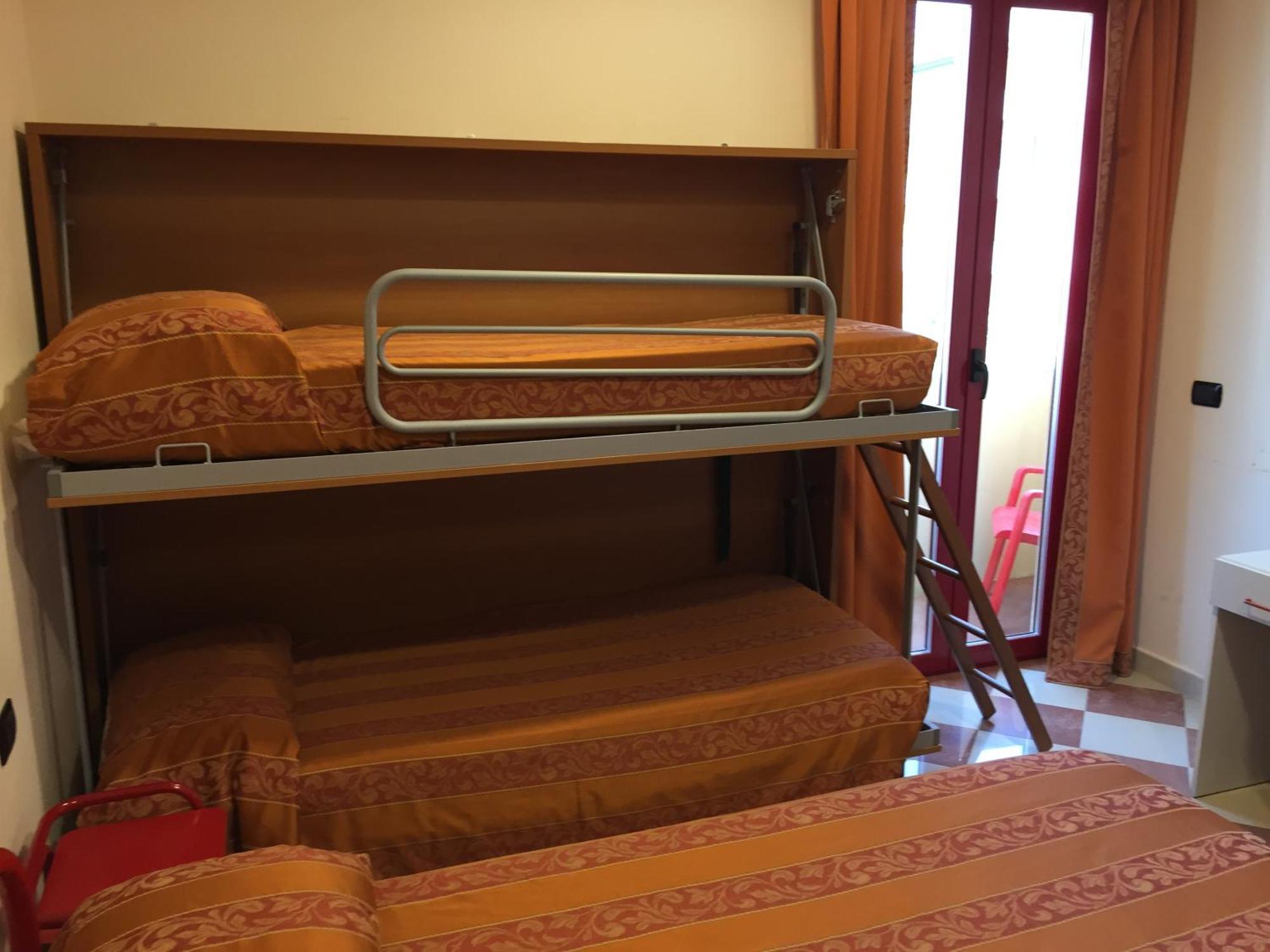 Hotel Fiorella เซนีกัลเลีย ห้อง รูปภาพ