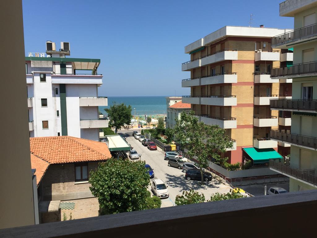Hotel Fiorella เซนีกัลเลีย ห้อง รูปภาพ